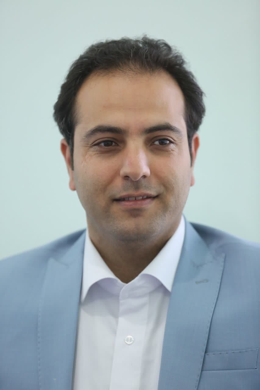 نادر منصوری